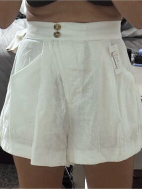 Fab’rik Women's Linen White Shorts Size Small